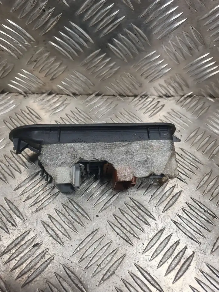 Renault Scenic II - Grand scenic II (2003 - 2006) 156018070 Блок кнопок стеклоподъемников — фото 4