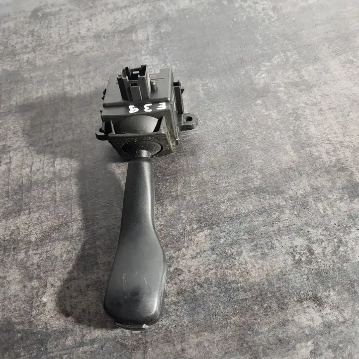 BMW 5 E39 (1996 - 2003) 6TA01103807 Подрулевой переключатель — фото 6