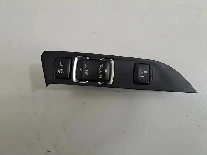 BMW 1 F20 F21 (2011 - 2019) 9252921 Другие включатели / ручки/ переключатели — фото 1