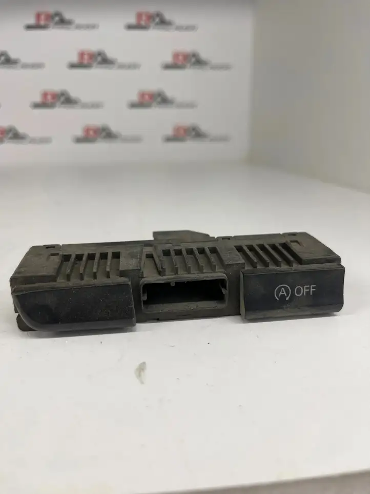 Audi A4 S4 B8 8K (2011 - 2015) 8K1953673L Другие включатели / ручки/ переключатели — фото 1