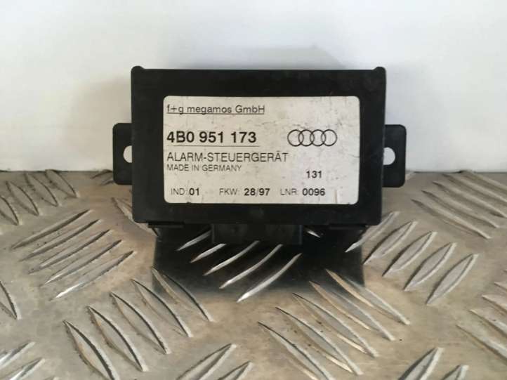 4B0951173 Audi A6 S6 C5 4B Signalizacijos valdymo blokas