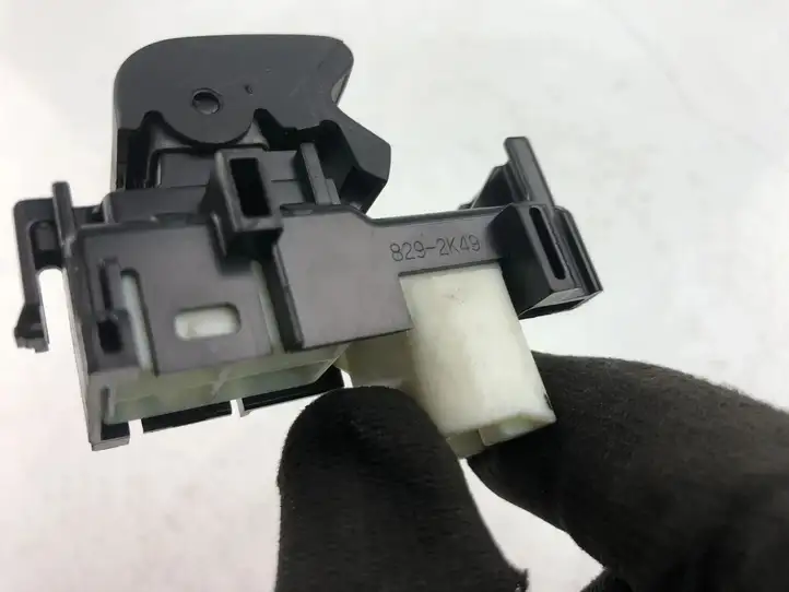 Nissan Qashqai (2010 - 2013) 8292K49 Блок кнопок стеклоподъемников — фото 4