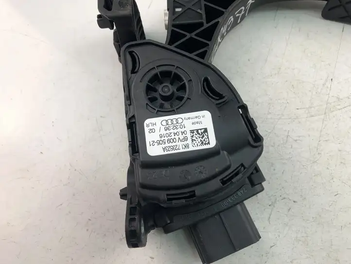 Audi A4 S4 B9 (2015 - 2019) 8K1723523A Педаль акселератора — фото 2