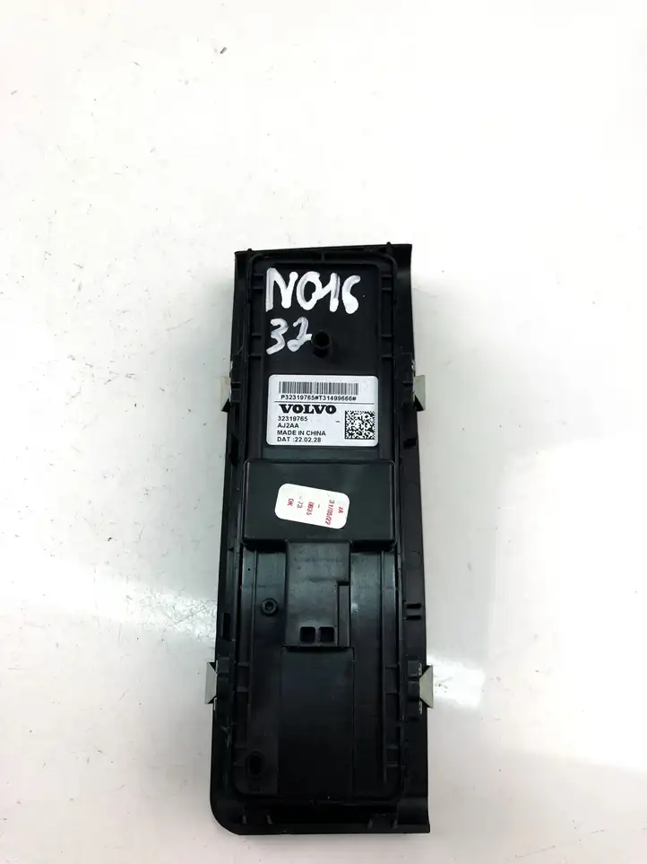 Volvo XC40 (2017 - ) 32319765 Кнопка стеклоподъемников — фото 3
