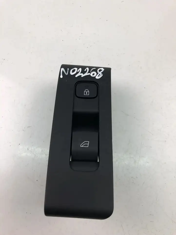 Volvo XC40 (2017 - ) 31456060 Кнопка стеклоподъемников — фото 2