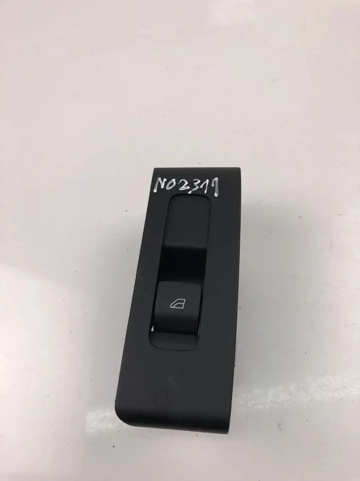 Volvo XC40 (2017 - ) 31456060 Кнопка стеклоподъемников — фото 1