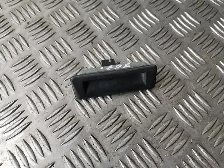 Skoda Fabia Mk2 (5J) (2007 - 2014) 5J0827229 Кнопка закрытия крышки багажника — фото 2