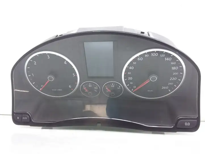 Volkswagen Tiguan (2007 - 2011)  5N0920870D Спидометр (приборный щиток)