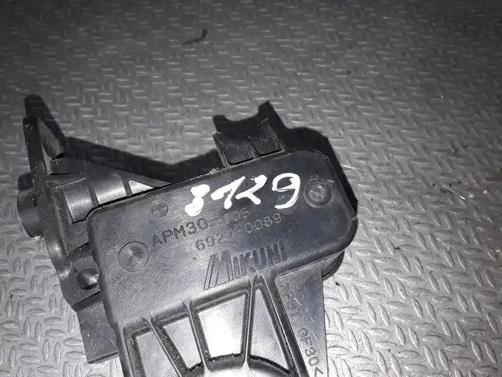 Mitsubishi Grandis (2003 - 2012) APM30005 Педаль акселератора — фото 2