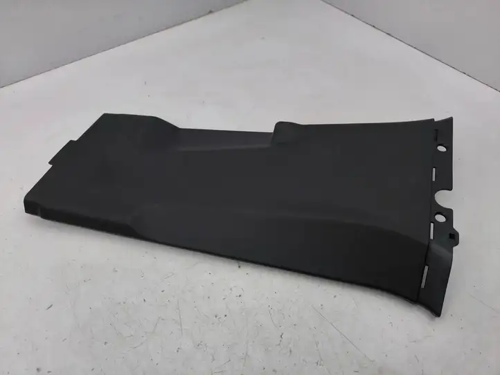 Audi A1 (2019 - )  82G867239 Отделка стойки (B) (нижняя)