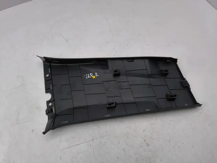 Audi A1 (2019 - )  82G867239 Отделка стойки (B) (нижняя)