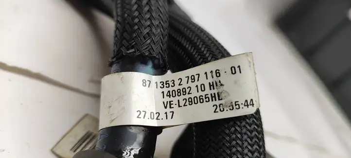 BMW 5 G30 G31 (2016 - ) 13532797116 Шланг обратки топлива — фото 3