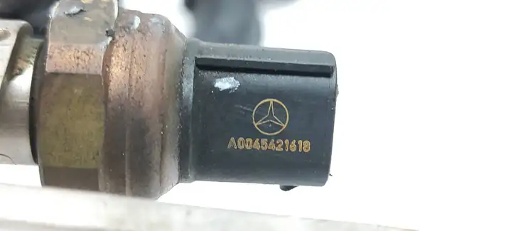 Mercedes-Benz C W204 (2007 - 2014) A0045421618 Датчик уровня топлива — фото 4