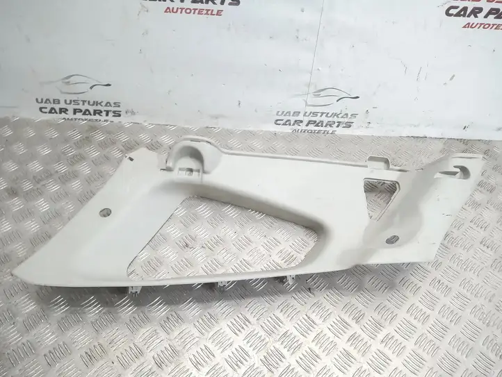 Nissan Qashqai (2010 - 2013) Обшивка стойки C — фото 2
