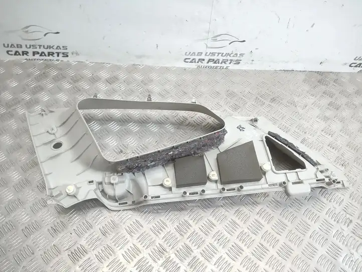 Nissan Qashqai (2010 - 2013) Обшивка стойки C — фото 3