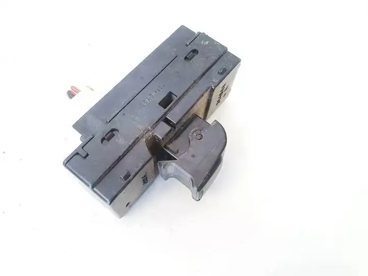 Isuzu D-Max (2008 - 2012) 514644 Кнопка стеклоподъемников — фото 2