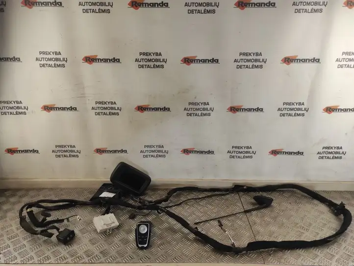 Renault Master III (2010 - )  280563352R Считывающее устройство CD/DVD навигации (GPS)