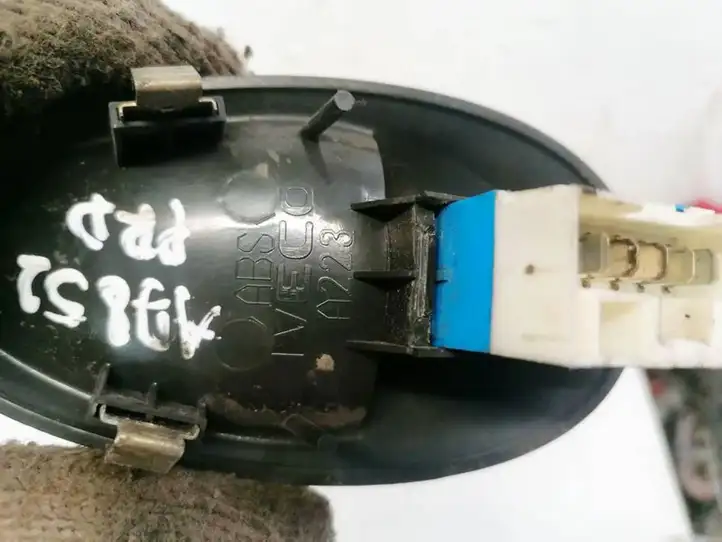 Iveco Daily Daily 40.8 (2001 - 2009) A223 Блок кнопок стеклоподъемников — фото 3