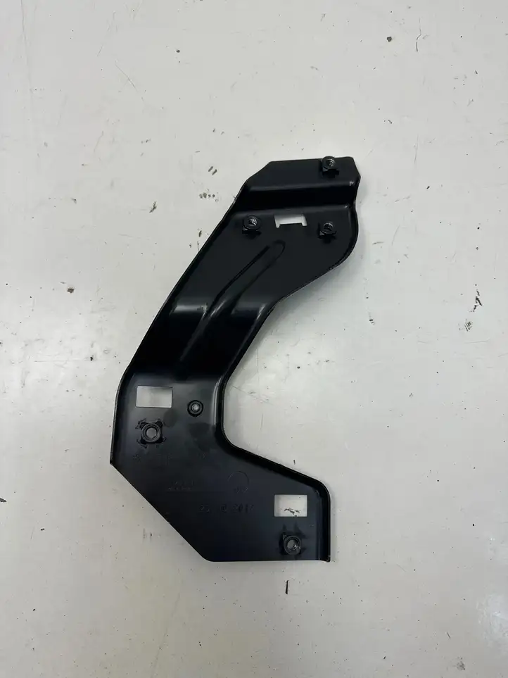 BMW 3 F30 F35 F31 (2012 - 2018) 7605410 Держатель аккумулятора — фото 1