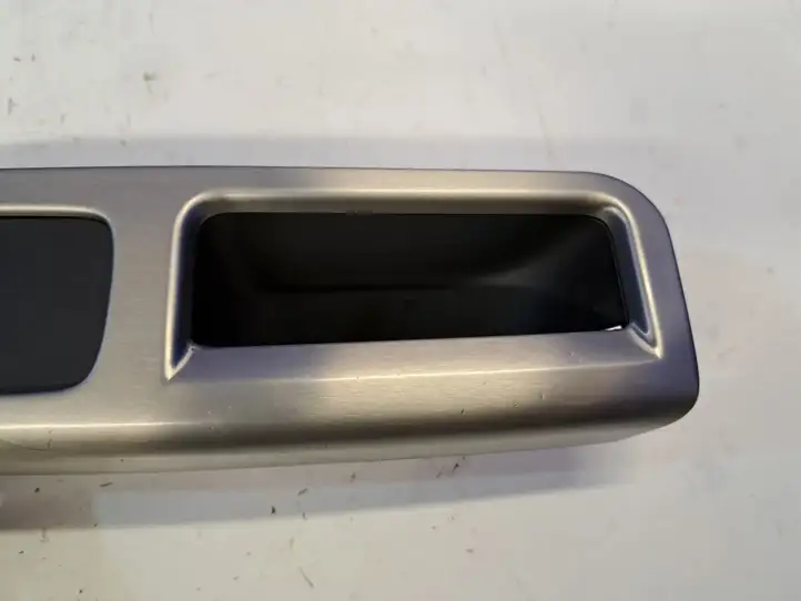Volvo S40 (2004 - 2007) 8683815 Кнопка стеклоподъемников — фото 3