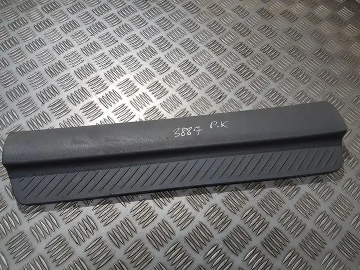 Mazda 6 (2002 - 2005) gj6a68720 Внутренняя отделка переднего порога — фото 1