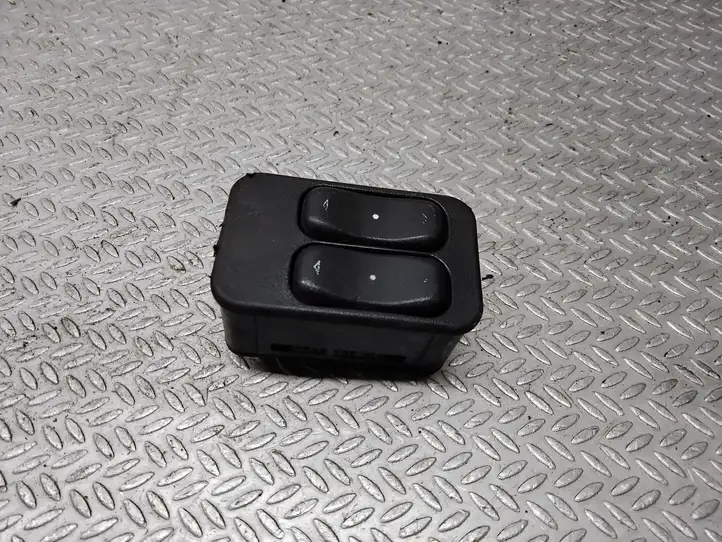 Opel Corsa C (2003 - 2006) 13363202 Кнопка стеклоподъемников — фото 1