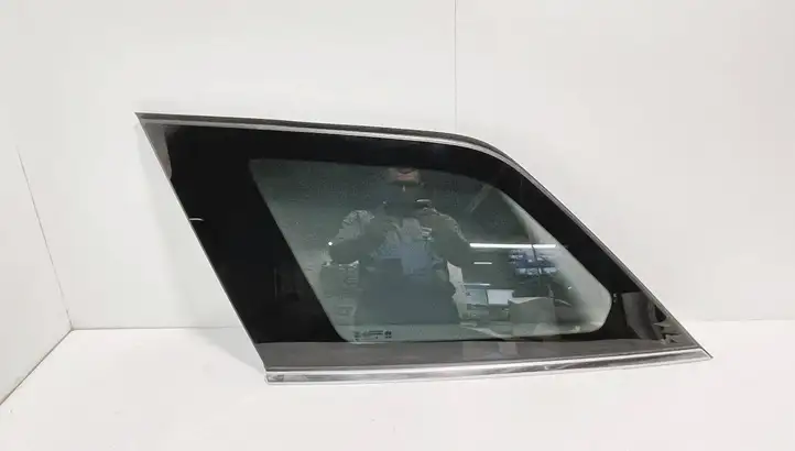 Peugeot 5008 II (2017 - 2020) 9812842380 Заднее боковое стекло — фото 1