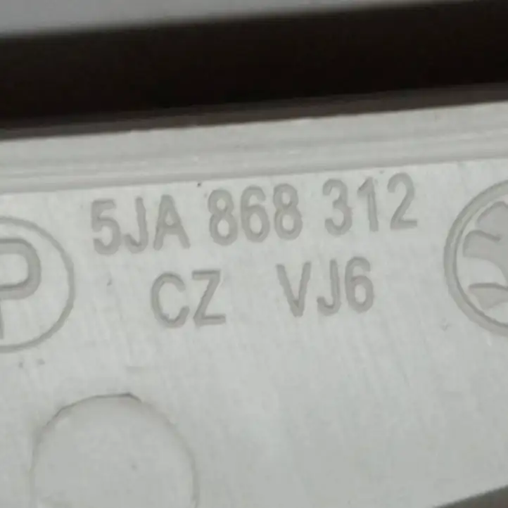 Skoda Rapid (NH) (2012 - 2019) 5JA868312 Верхняя обшивка стойки B — фото 7