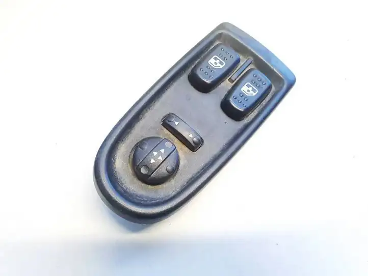 Iveco Daily Daily 30.8 - 9 (1995 - 2008) 580130 Блок кнопок стеклоподъемников — фото 2