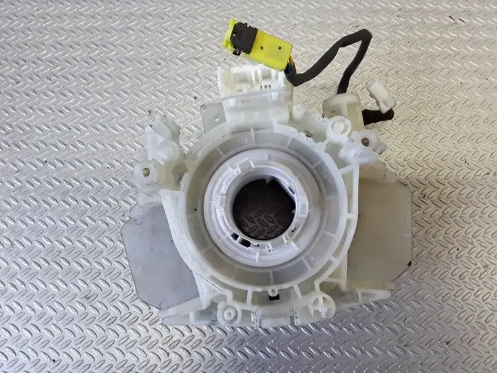 Nissan (2000 - 2006) 25560AV620 Контактное кольцо SRS — фото 1