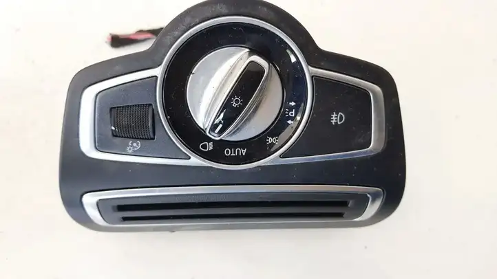 Mercedes-Benz GLC X253/C253 (2015 - ) A2059057007 Включатель фонарей — фото 2