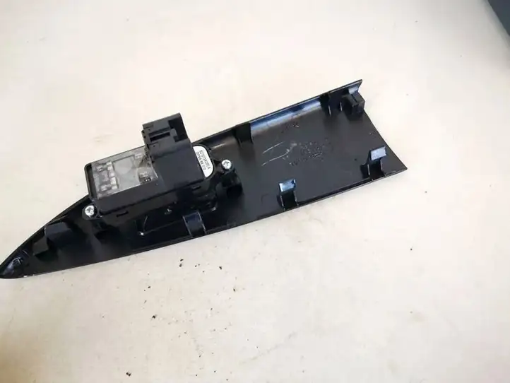 Mazda 6 (2005 - 2007) gp9a66370 Кнопка стеклоподъемников — фото 2