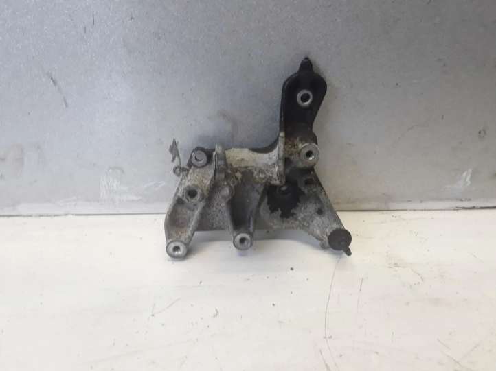 9656392880 Volvo V70 EGR aušintuvo kronšteinas