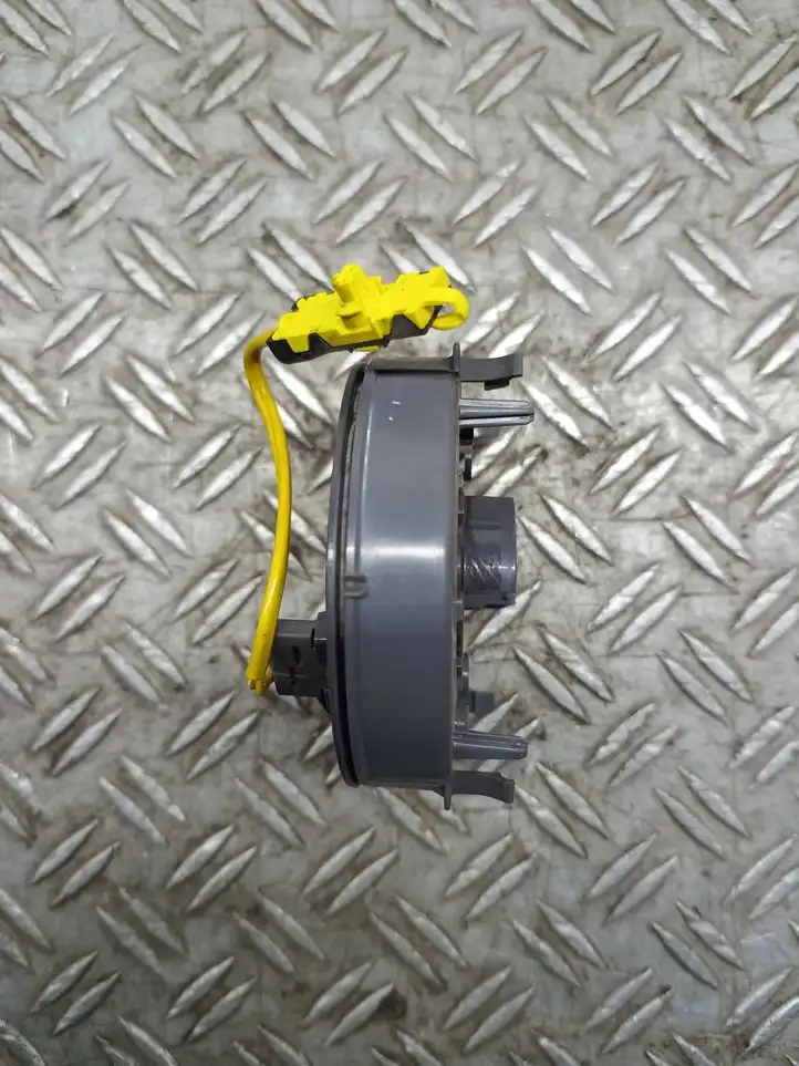 Opel Astra G (1998 - 2004) 90588757 Контактное кольцо SRS — фото 4