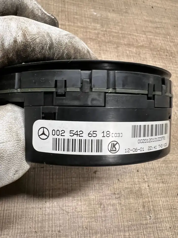 Mercedes-Benz C W203 (2000 - 2007) 0025426518 Контактное кольцо SRS — фото 3