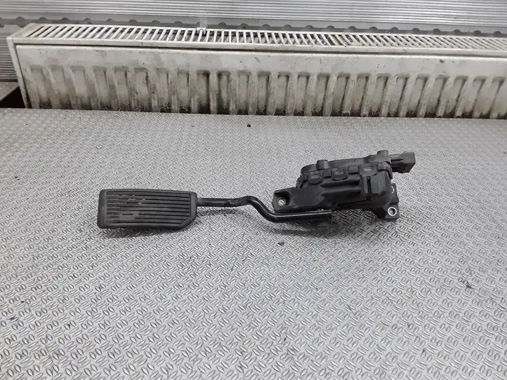 Nissan Primera (2001 - 2008)  18002AU400 Педаль акселератора