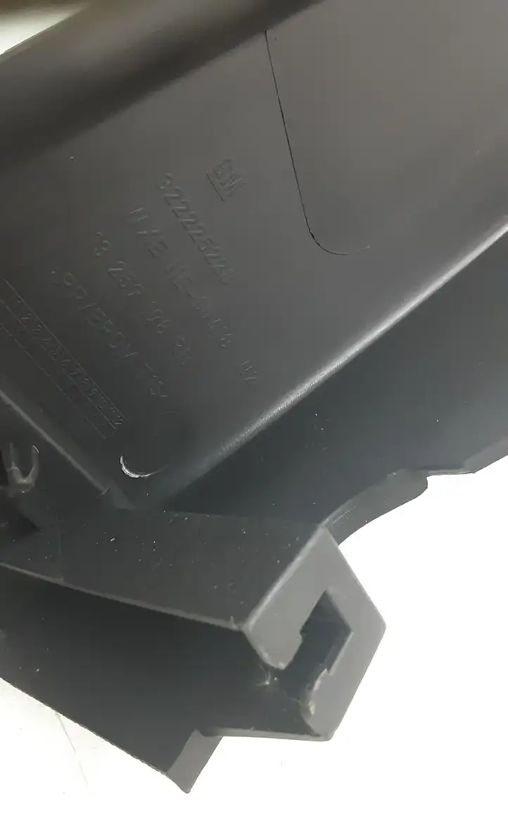 Opel Astra J (2009 - 2012) 322225228 Внутренняя отделка переднего порога — фото 3