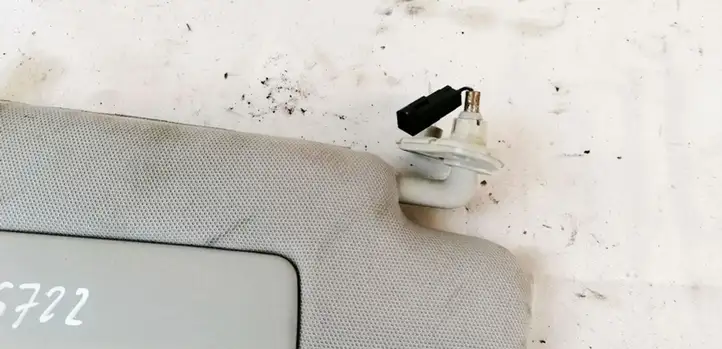 Subaru Legacy (2009 - 2013)   Щиток от солнца