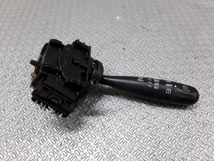Toyota Yaris Verso (1999 - 2005) 173647 Переключатель стеклоочистителей — фото 1