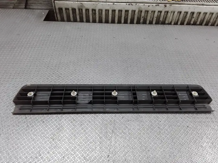Mitsubishi Pajero (2003 - 2006) 1MR402149 Внутренняя отделка переднего порога — фото 3