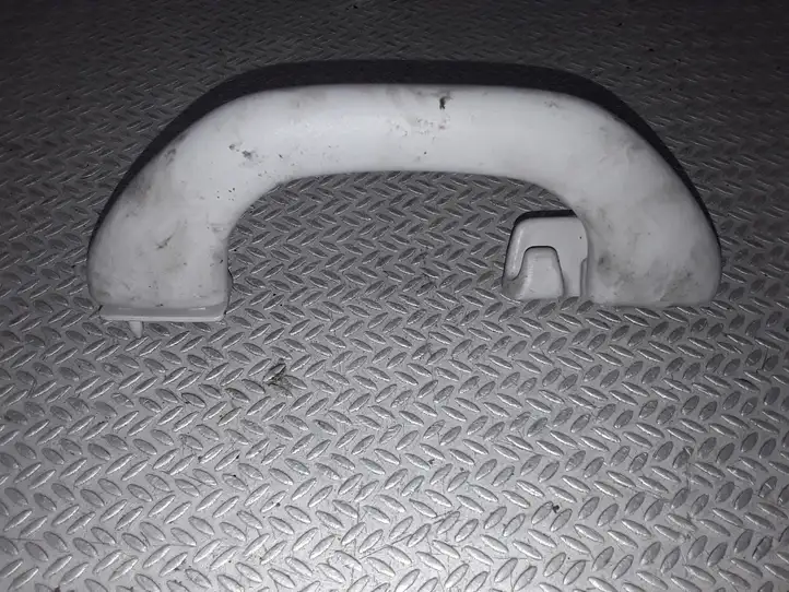 Skoda Fabia Mk2 (5J) (2007 - 2014)   Задняя ручка