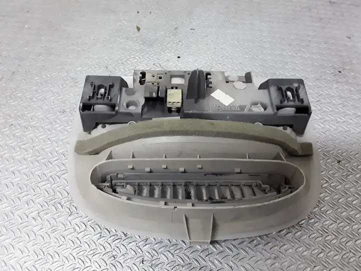 Chrysler Voyager (2001 - 2004)  VE9098RH Задняя ручка