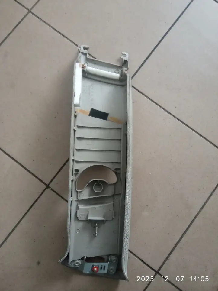 Subaru Legacy (2003 - 2009) S71501750 Накладка ремня безопасности — фото 2
