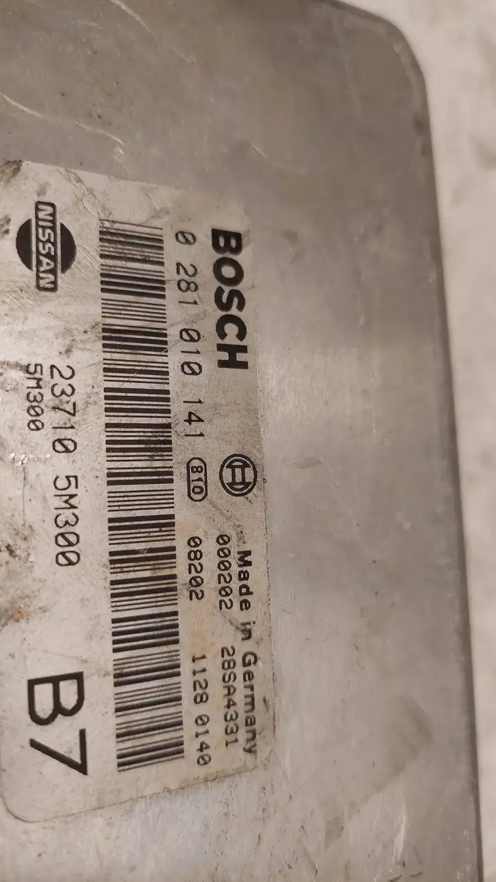 Nissan Almera N16 (2000 - 2010)  237105M300 Блок управления двигателя