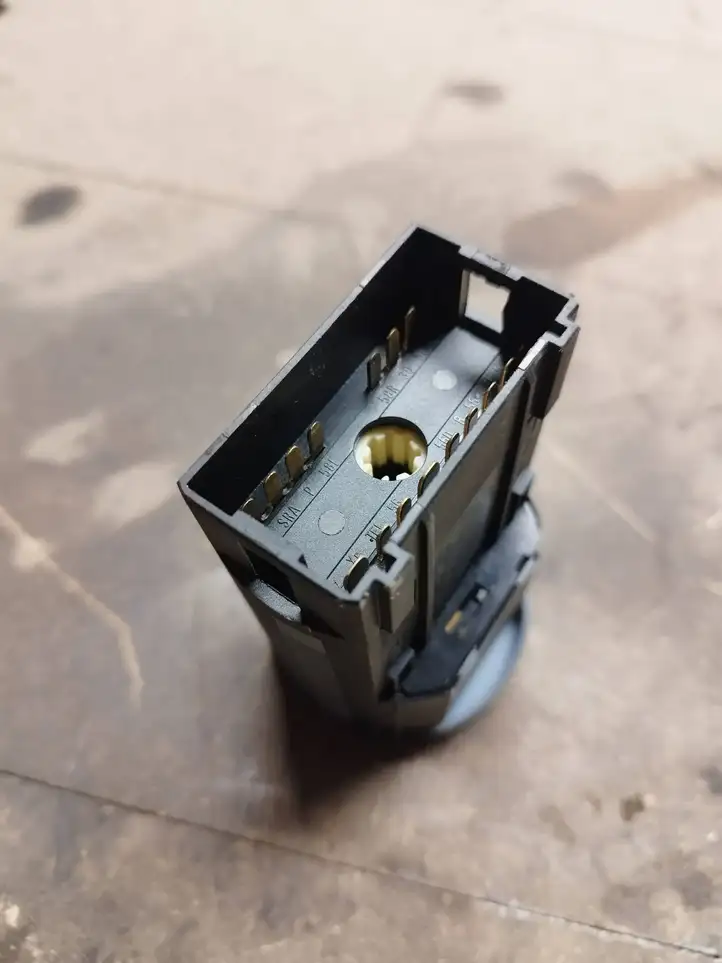 Volkswagen PASSAT B5.5 (2001 - 2005)  1C0941531 Включатель фонарей