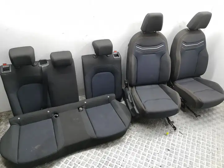 Seat Arona (2017 - ) Комплект салона — фото 1