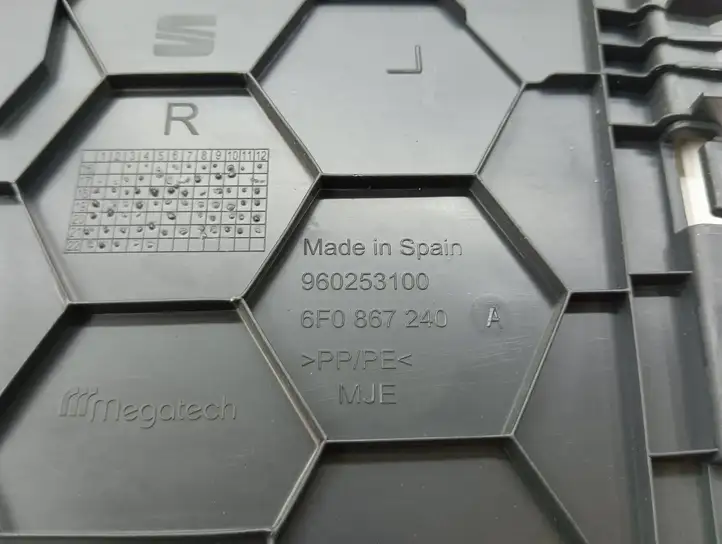 Seat Arona (2017 - ) 6F0867240 Нижняя обшивка стойки B — фото 5