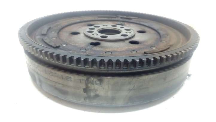 BMW 3 E90 E91 (2005 - 2012)  21217541018 Маховик