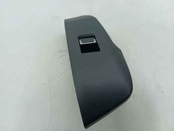(2014 - 2017) 7427078010 Кнопка стеклоподъемников — фото 4
