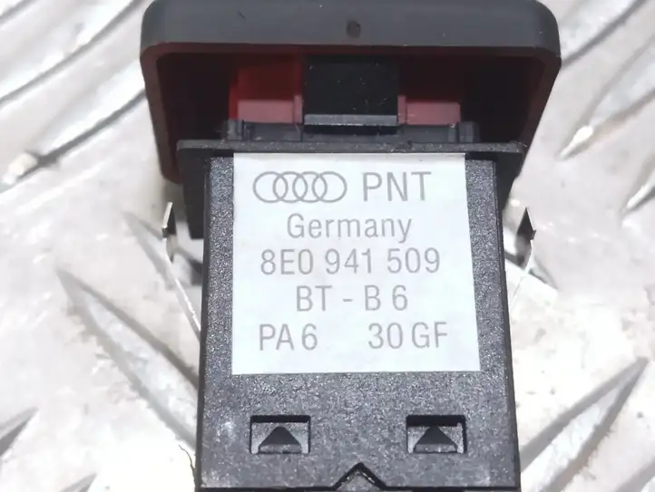 Audi A4 S4 B6 8E 8H (2000 - 2006) 8E0941509 Включатель аварийных фонарей — фото 3